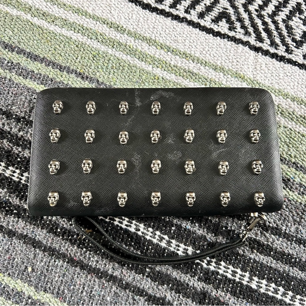 Dolls kill Thomas Wylde black leather skull long wallet guc - Picture 3 of 7